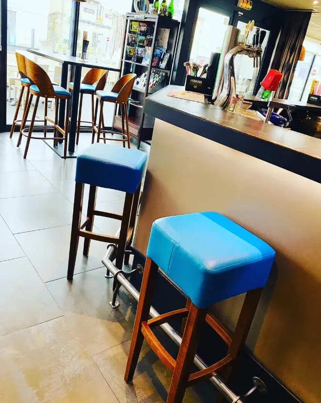 bar